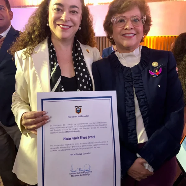 Pizzeria-Cosa-Nostra-Ecuador-Quito-Diploma-Merito-Laboral-2